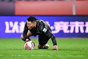 Chiêm Tuấn: Quốc Túc 3 trận không ghi bàn thực tế rất tàn khốc, tháng 3 cũng không dễ chơi với Singapore
